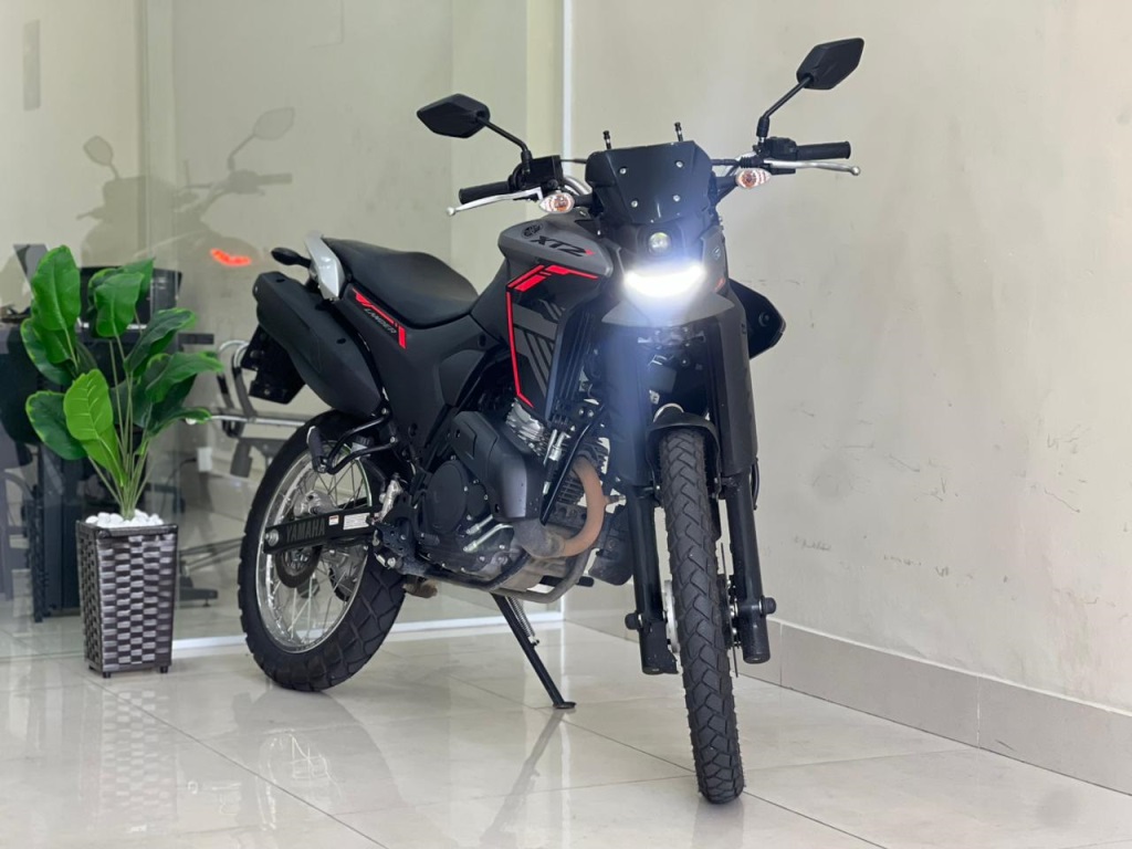 YAMAHA XTZ 250 LANDER CONNECTED