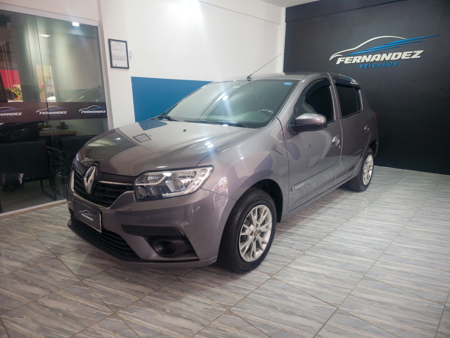 RENAULT SANDERO