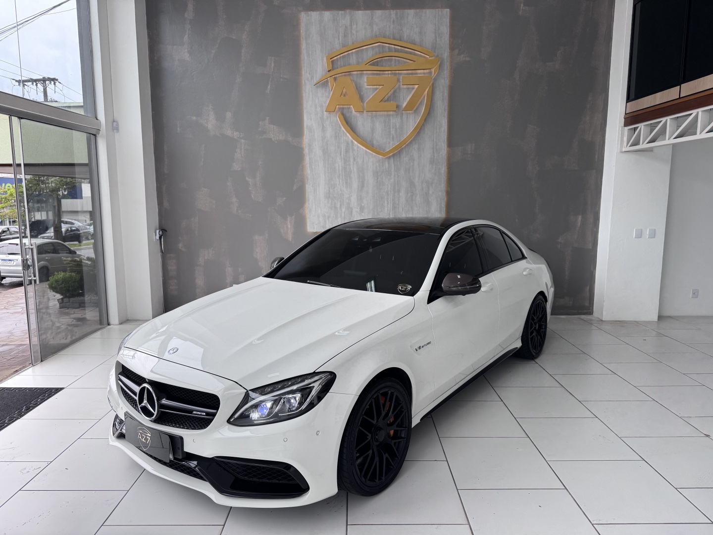MERCEDES-BENZ C 63 AMG