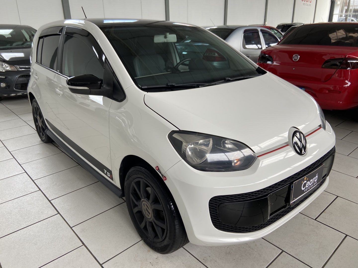 VOLKSWAGEN UP