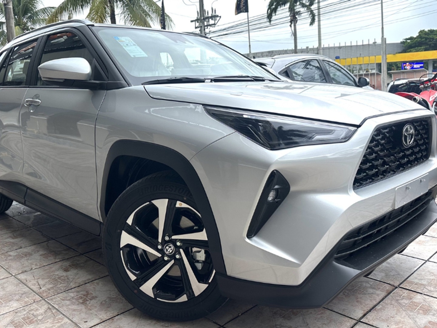 TOYOTA YARIS CROSS