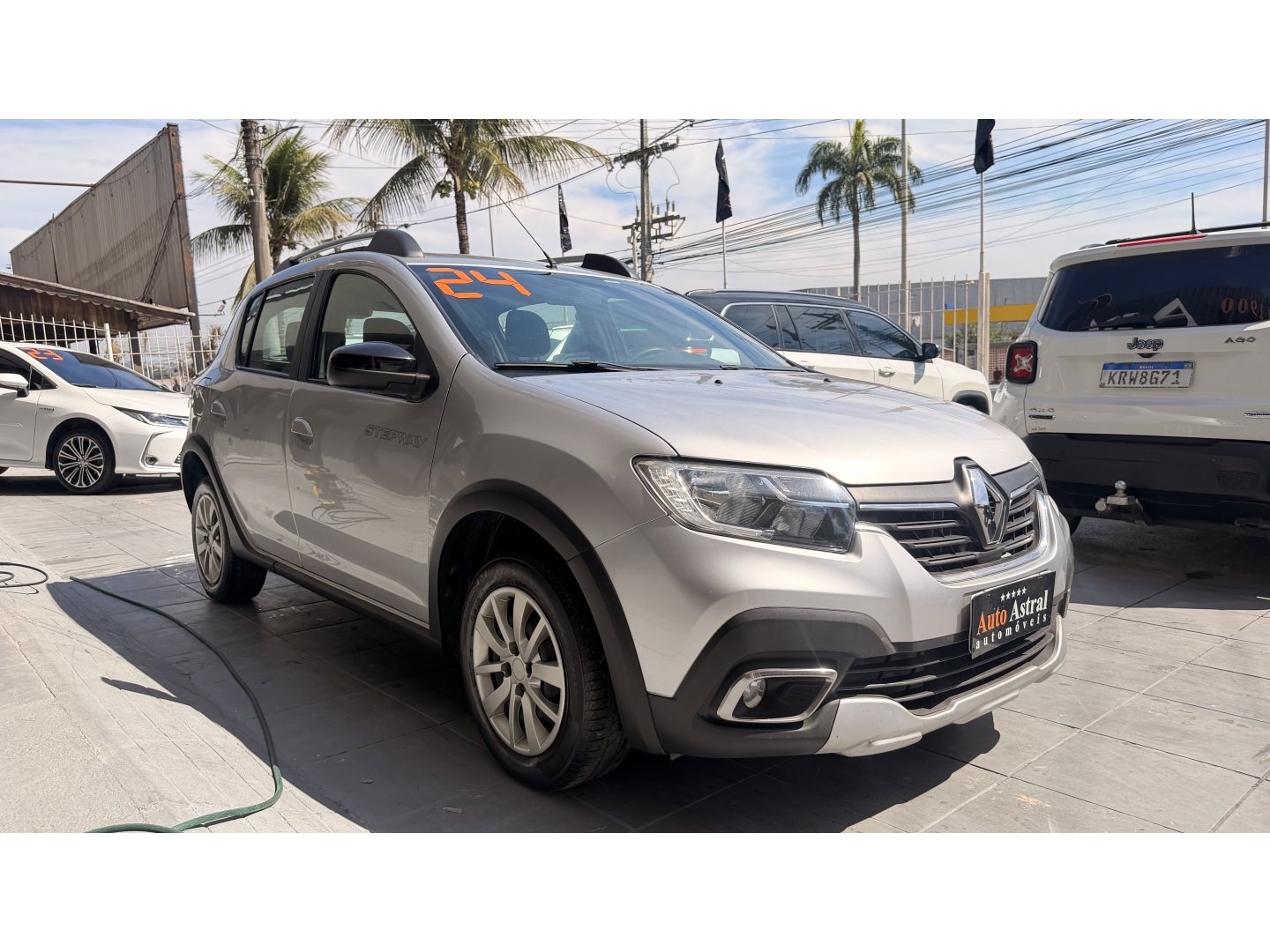 RENAULT SANDERO