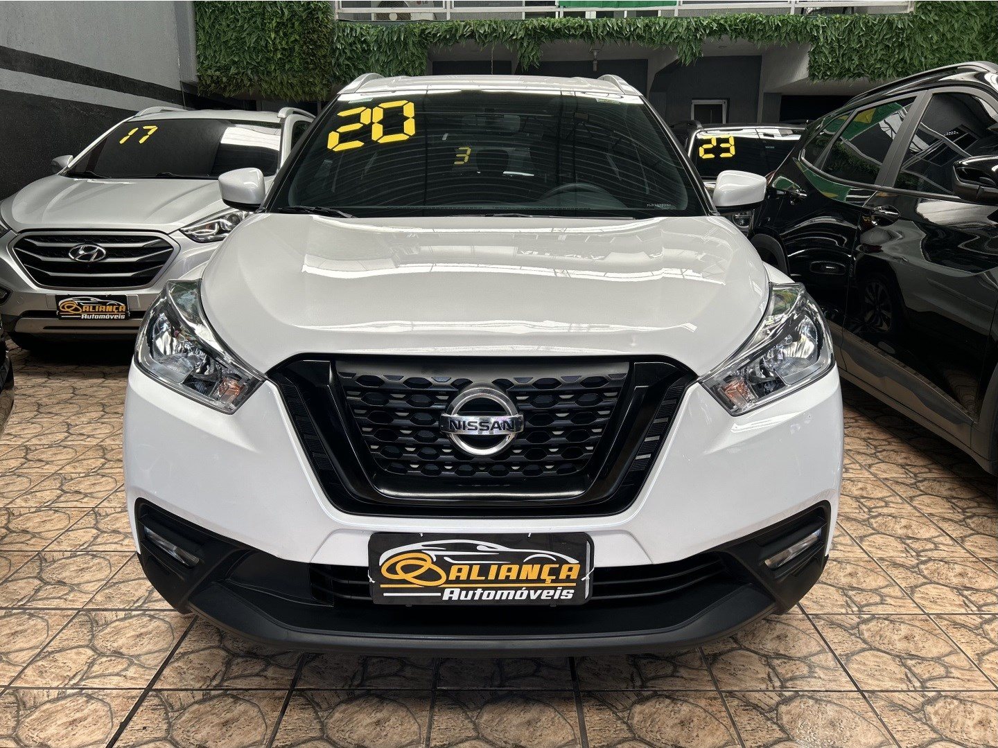 NISSAN KICKS