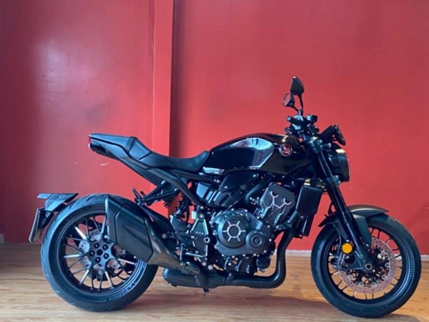 HONDA CB 1000R BLACK EDITION