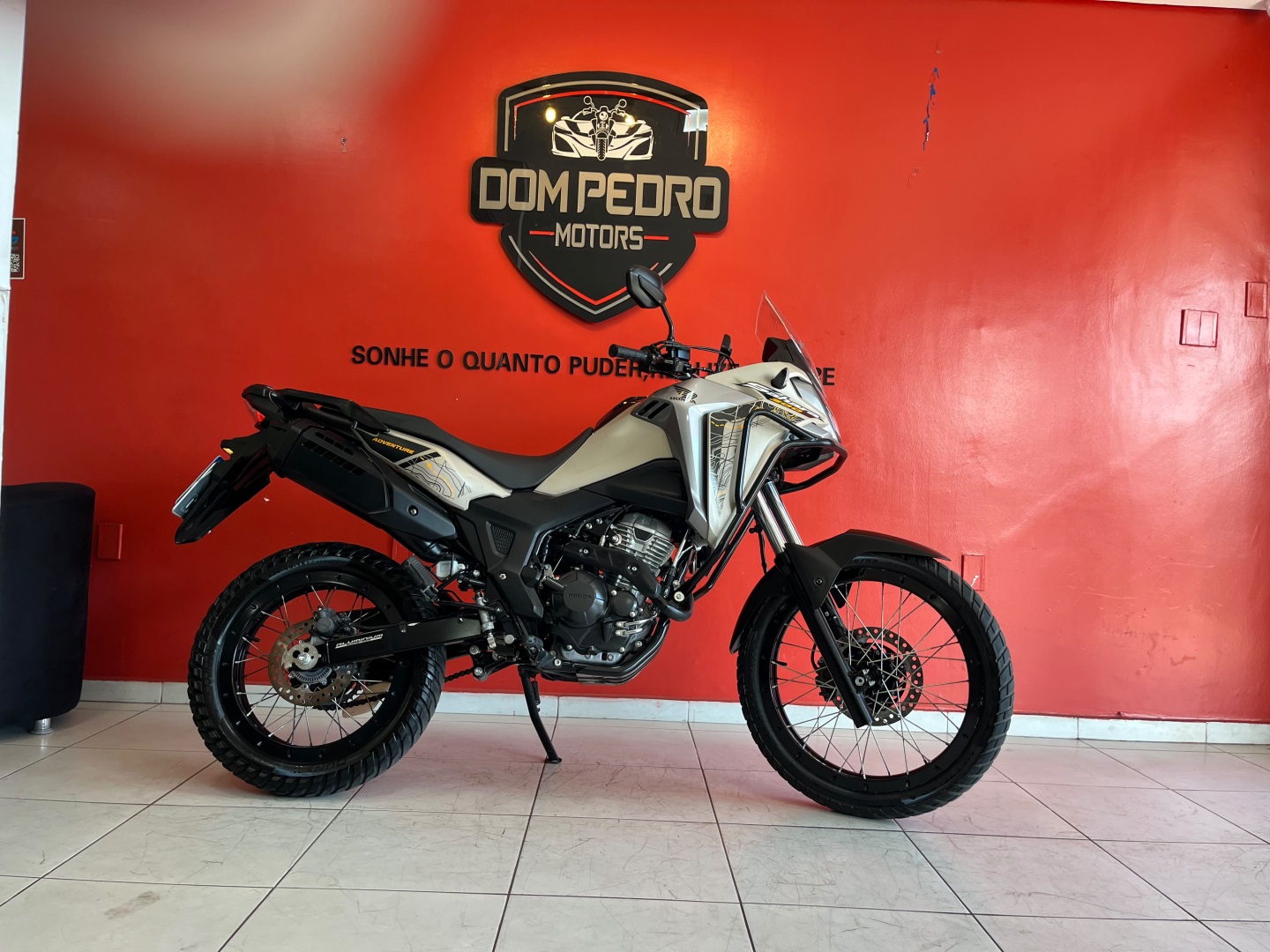 HONDA XRE 300 SAHARA ADVENTURE