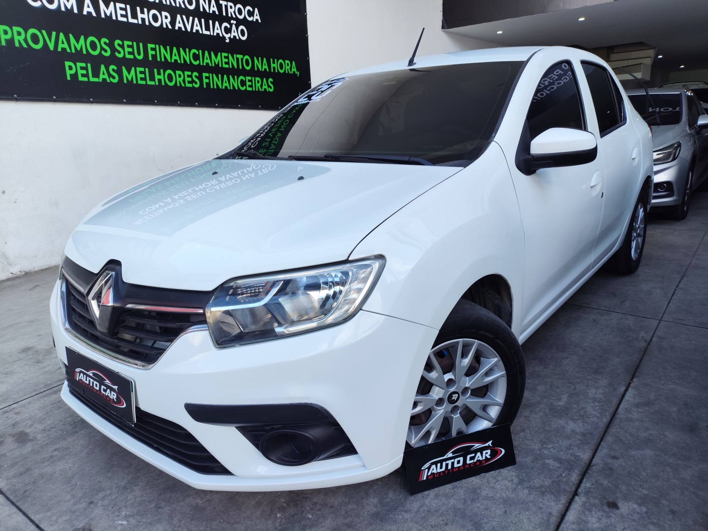 RENAULT LOGAN