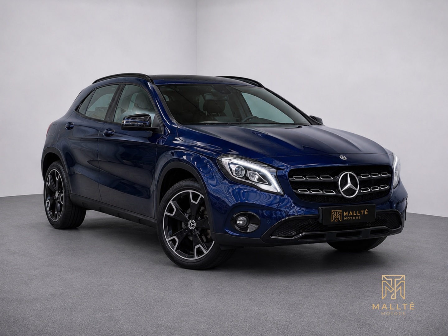 MERCEDES-BENZ GLA 200