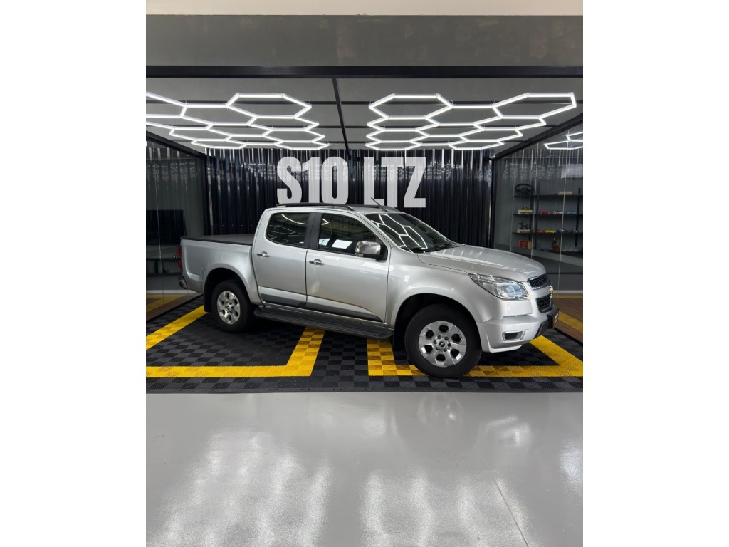 CHEVROLET S10