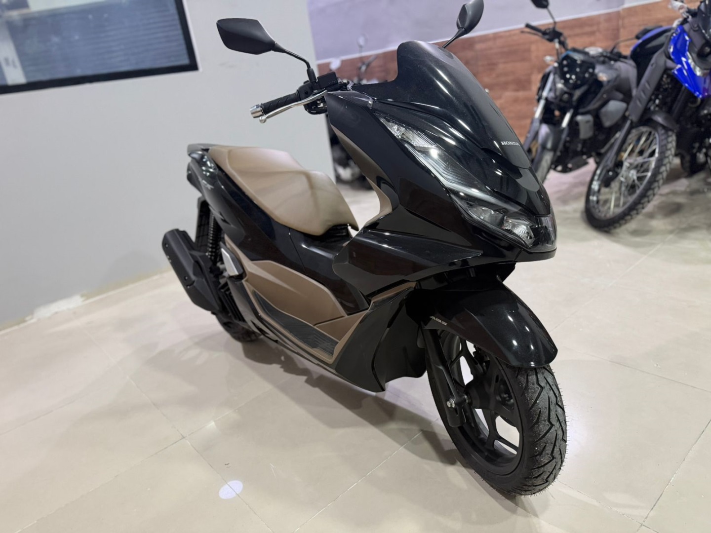 HONDA PCX 160 DLX ABS