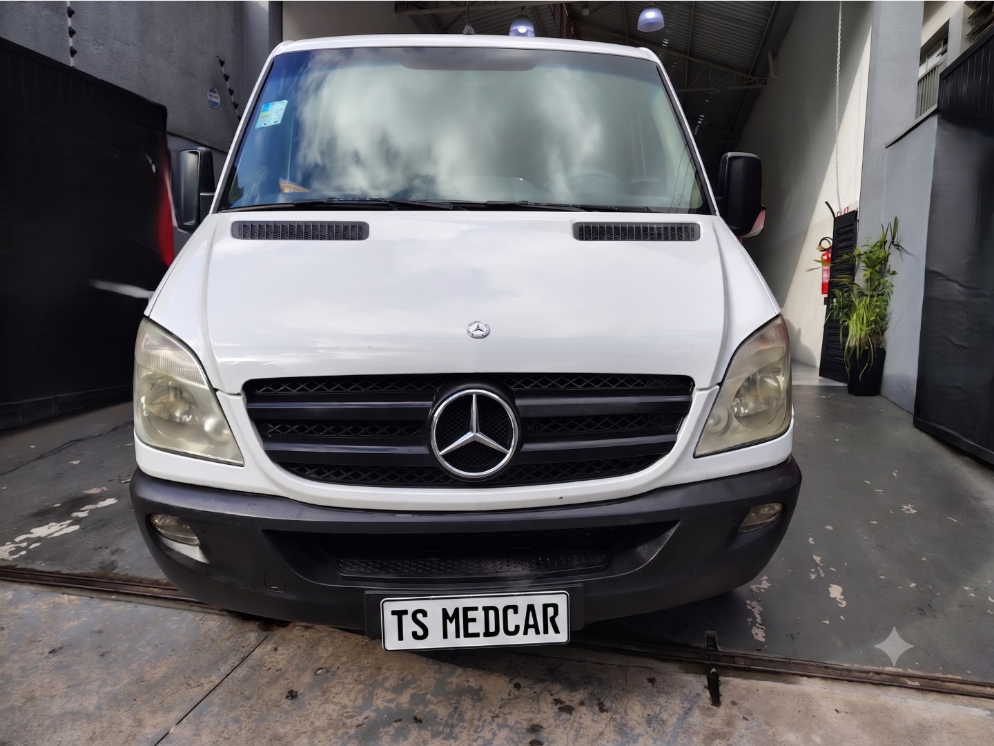 MERCEDES-BENZ SPRINTER