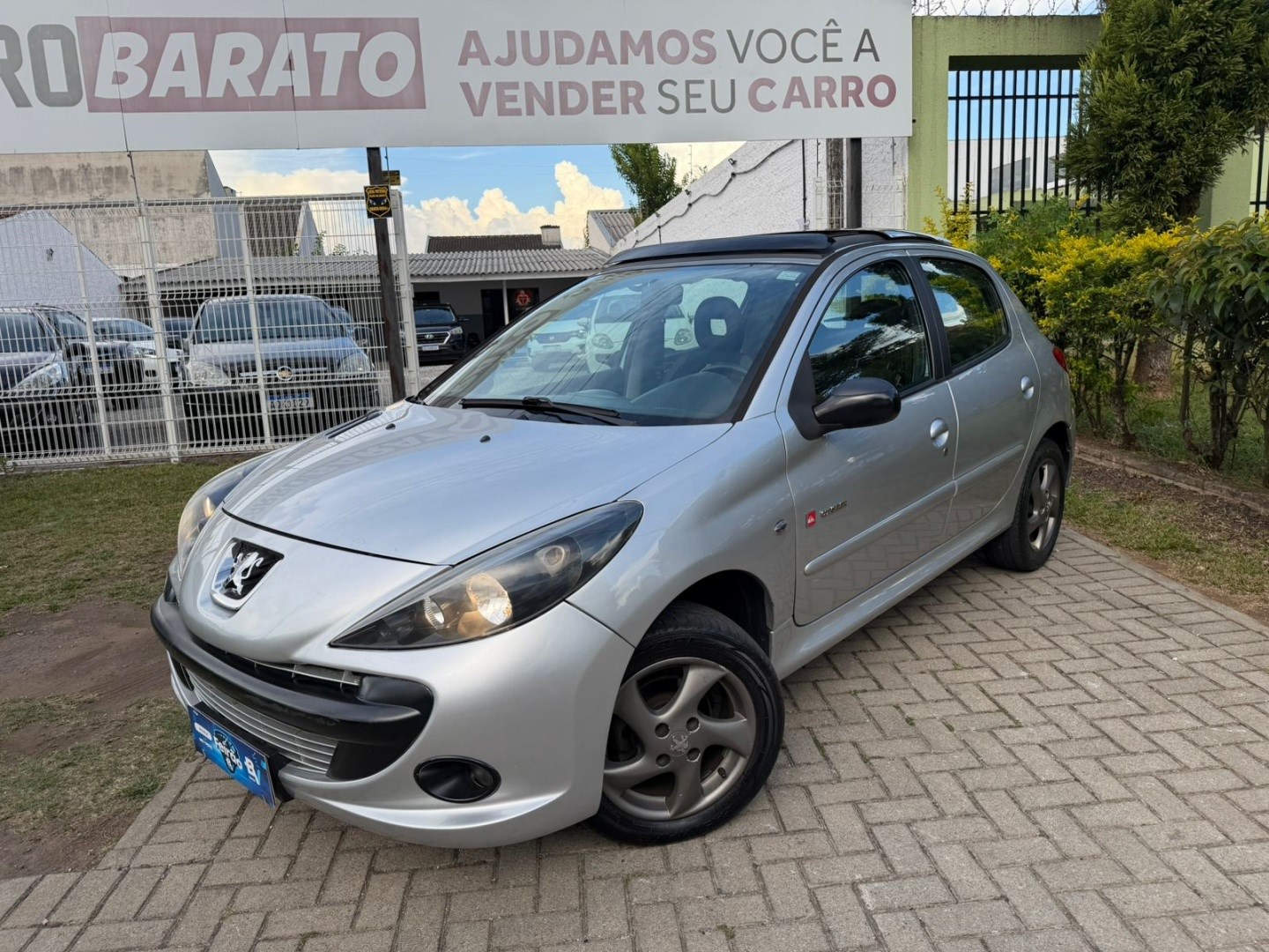 PEUGEOT 207