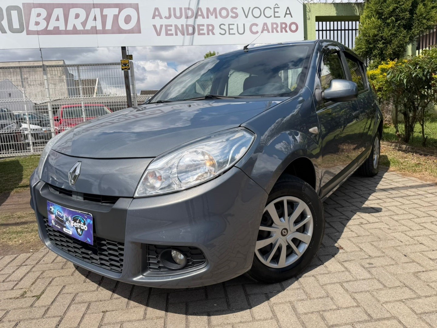 RENAULT SANDERO