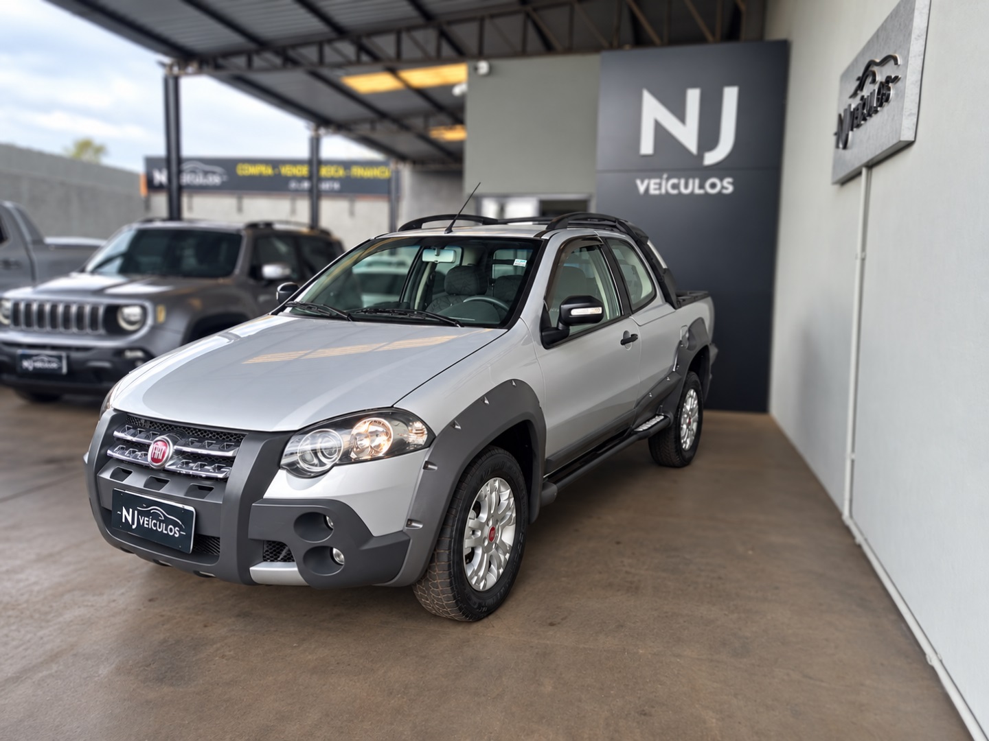 Fiat Strada 1.8 MPI Adventure Cd 16V Flex 2P Manual - foto 2