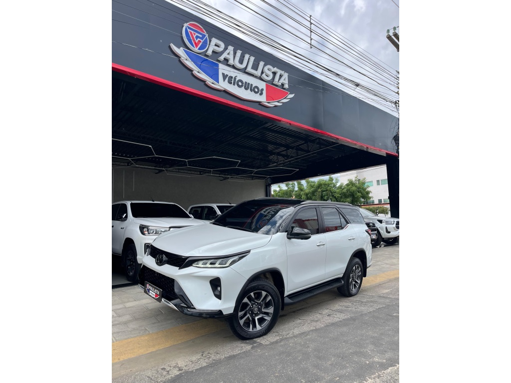 TOYOTA HILUX SW4