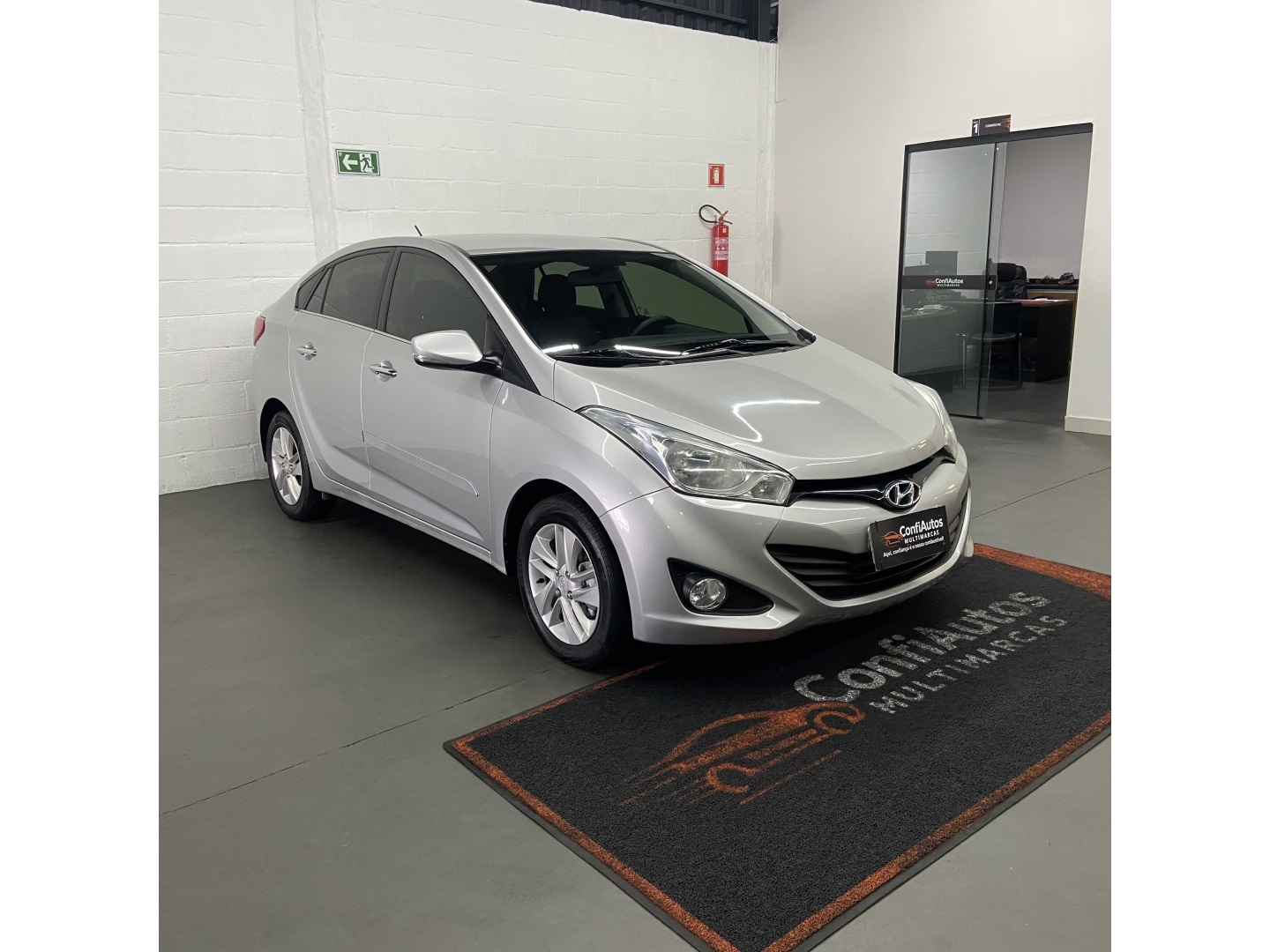 HYUNDAI HB20S