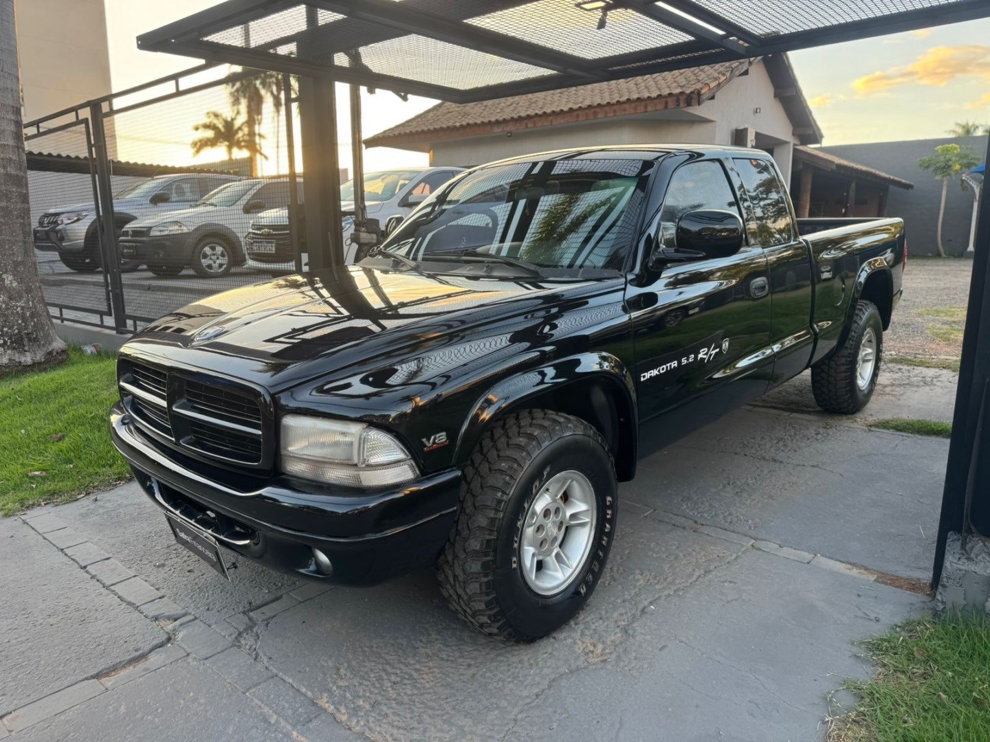DODGE DAKOTA