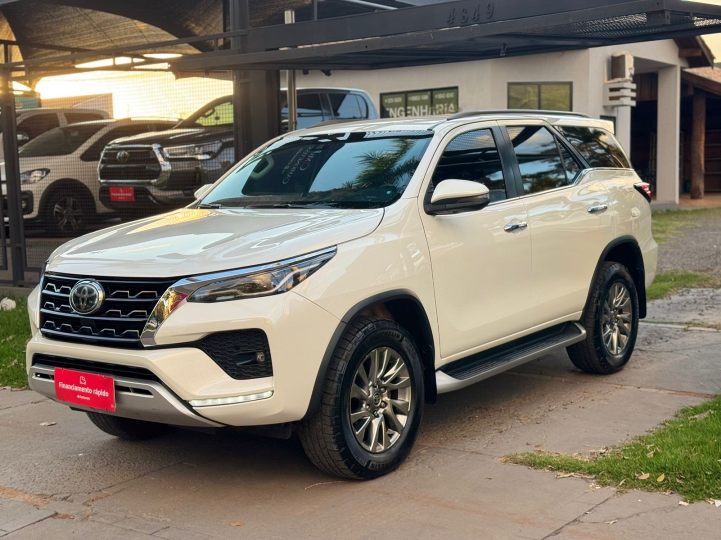 TOYOTA HILUX SW4