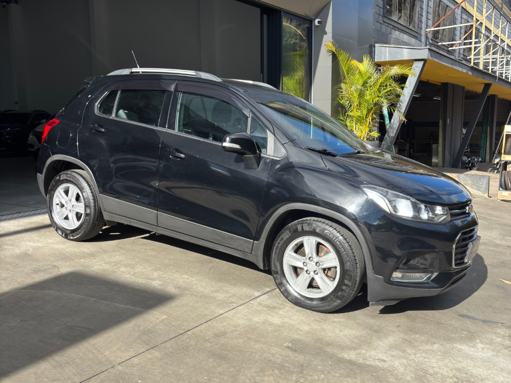 CHEVROLET TRACKER