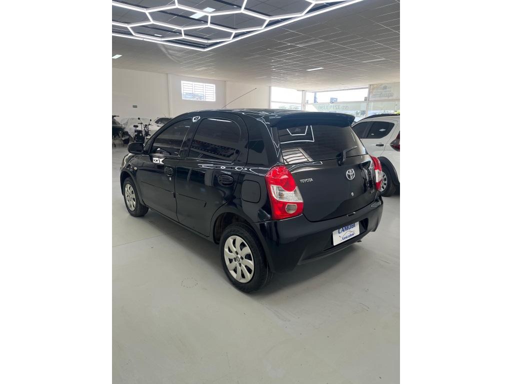 Toyota Etios 1.3 Xs 16V Flex 4P Manual - foto 7