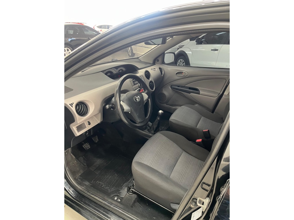 Toyota Etios 1.3 Xs 16V Flex 4P Manual - foto 13