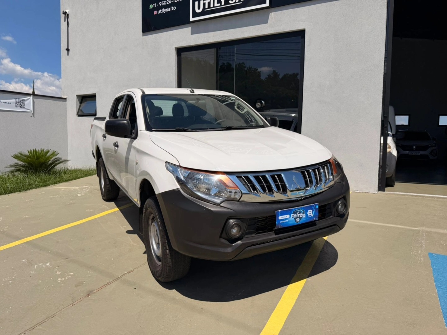 MITSUBISHI L200 TRITON