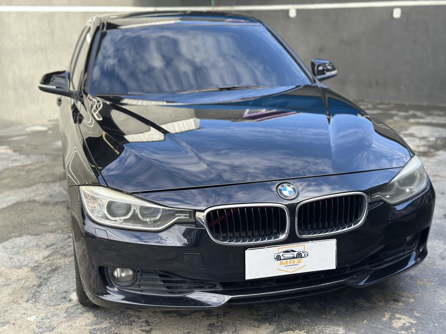 BMW 320i