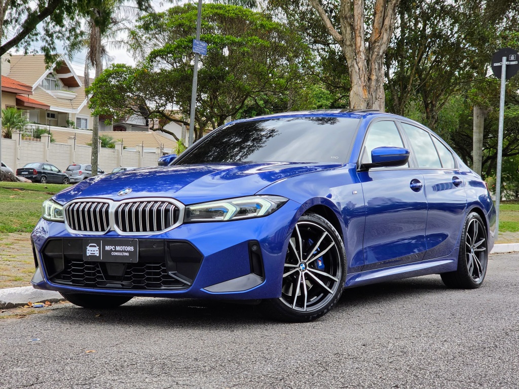 BMW 320i