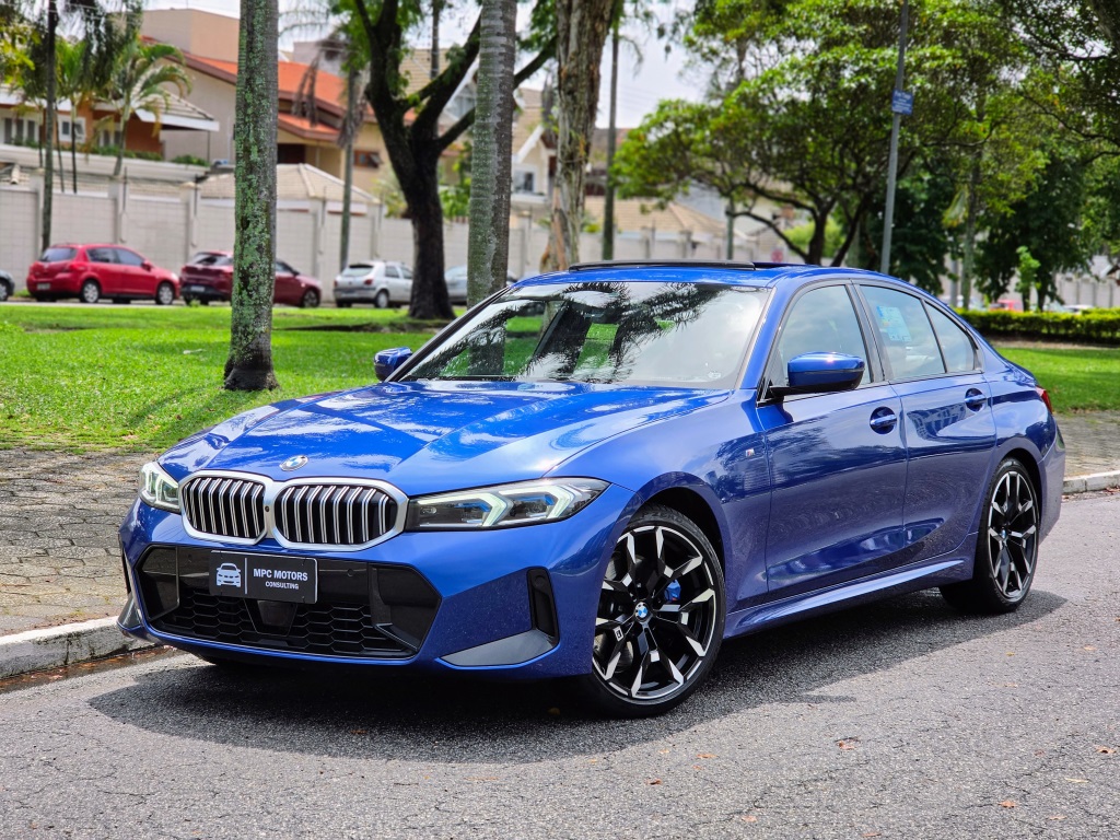 BMW 320i