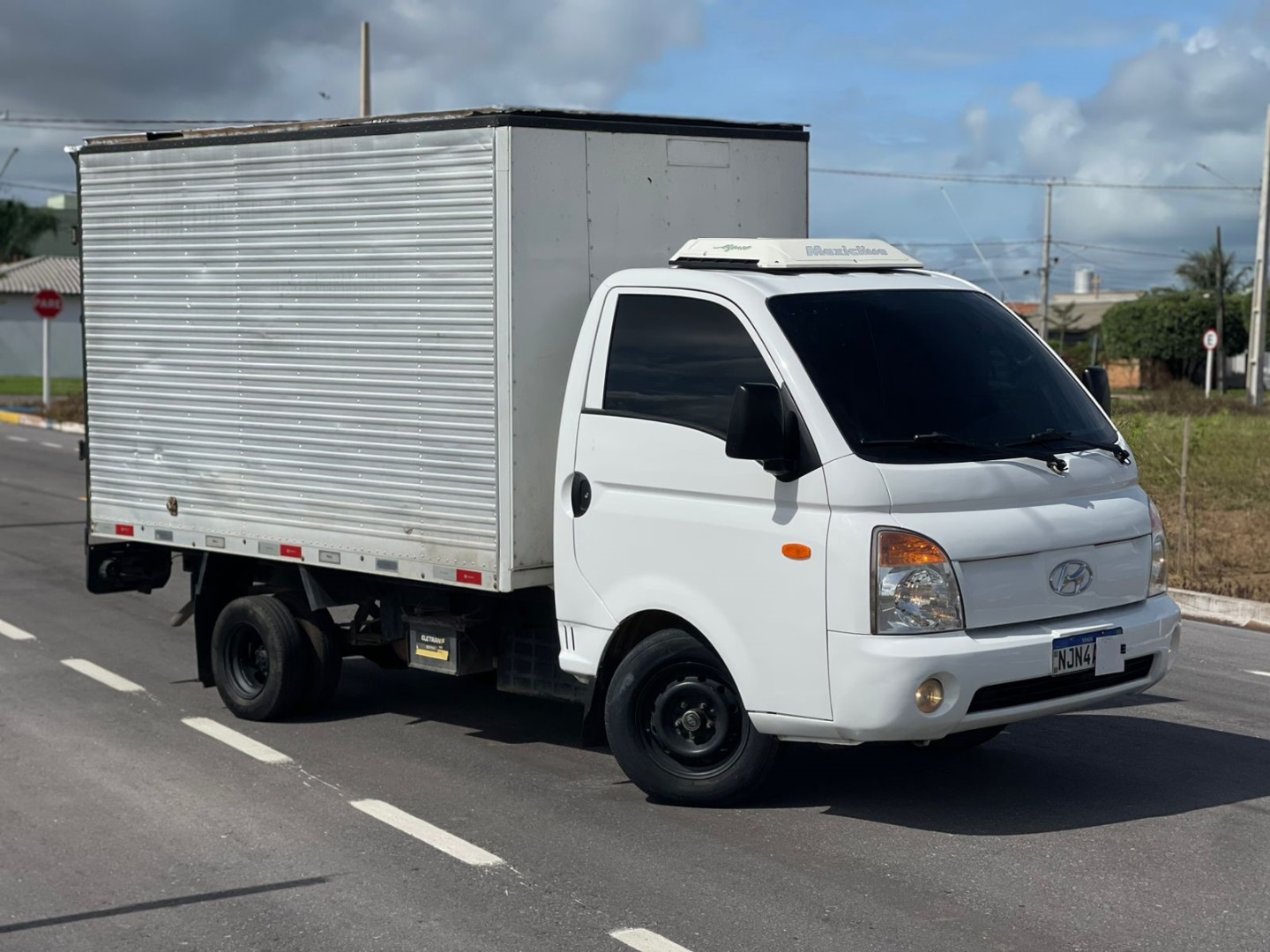 HYUNDAI HR