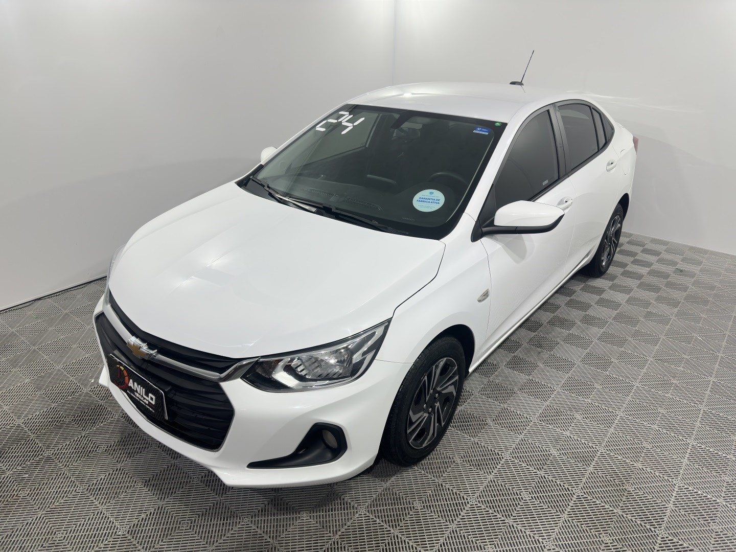Chevrolet Onix Plus Plus LT 1.0 12V Flex 4P Mec. - foto 3