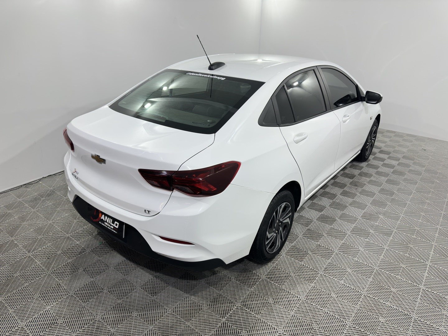 Chevrolet Onix Plus Plus LT 1.0 12V Flex 4P Mec. - foto 6