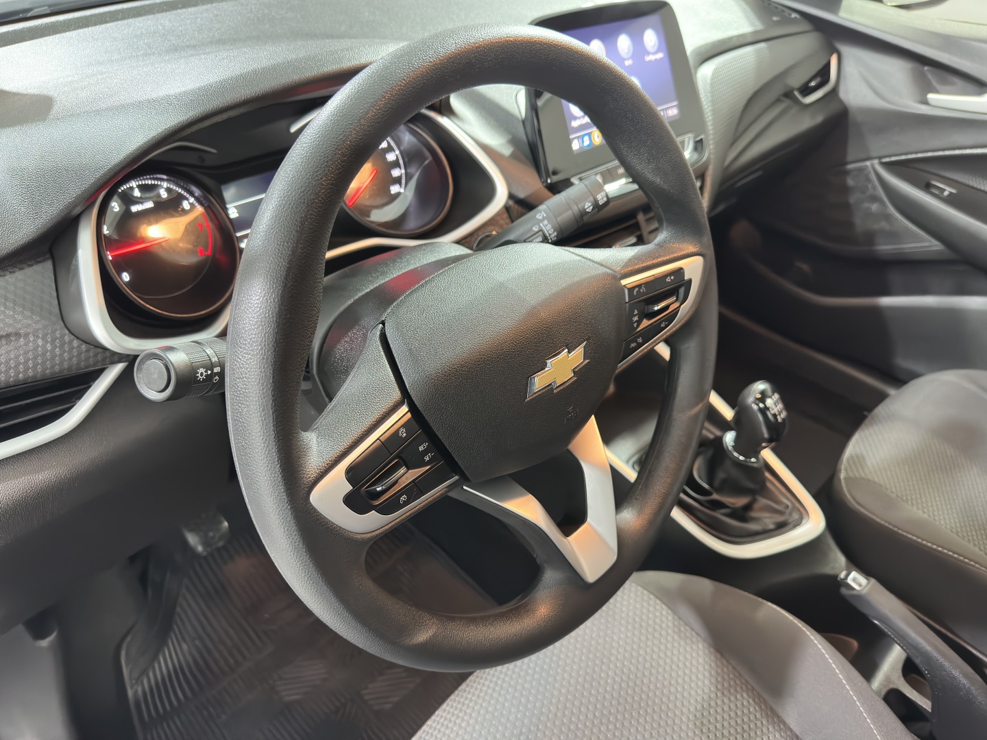 Chevrolet Onix Plus Plus LT 1.0 12V Flex 4P Mec. - foto 7
