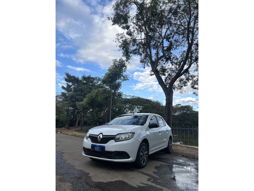 RENAULT LOGAN
