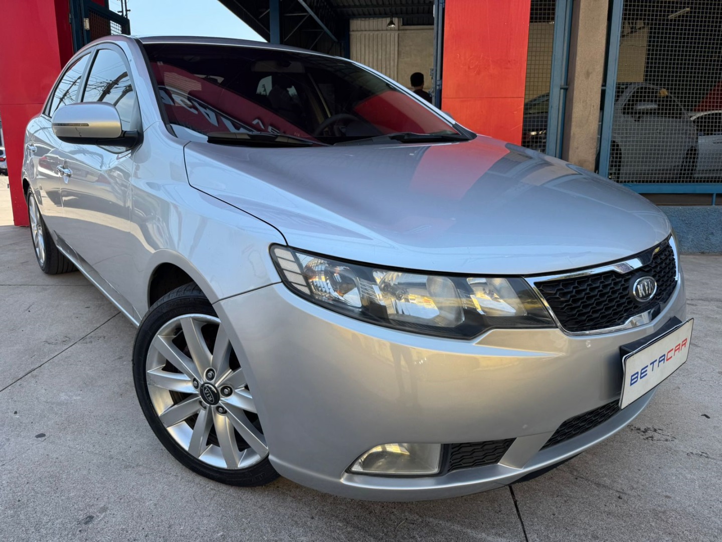 KIA CERATO