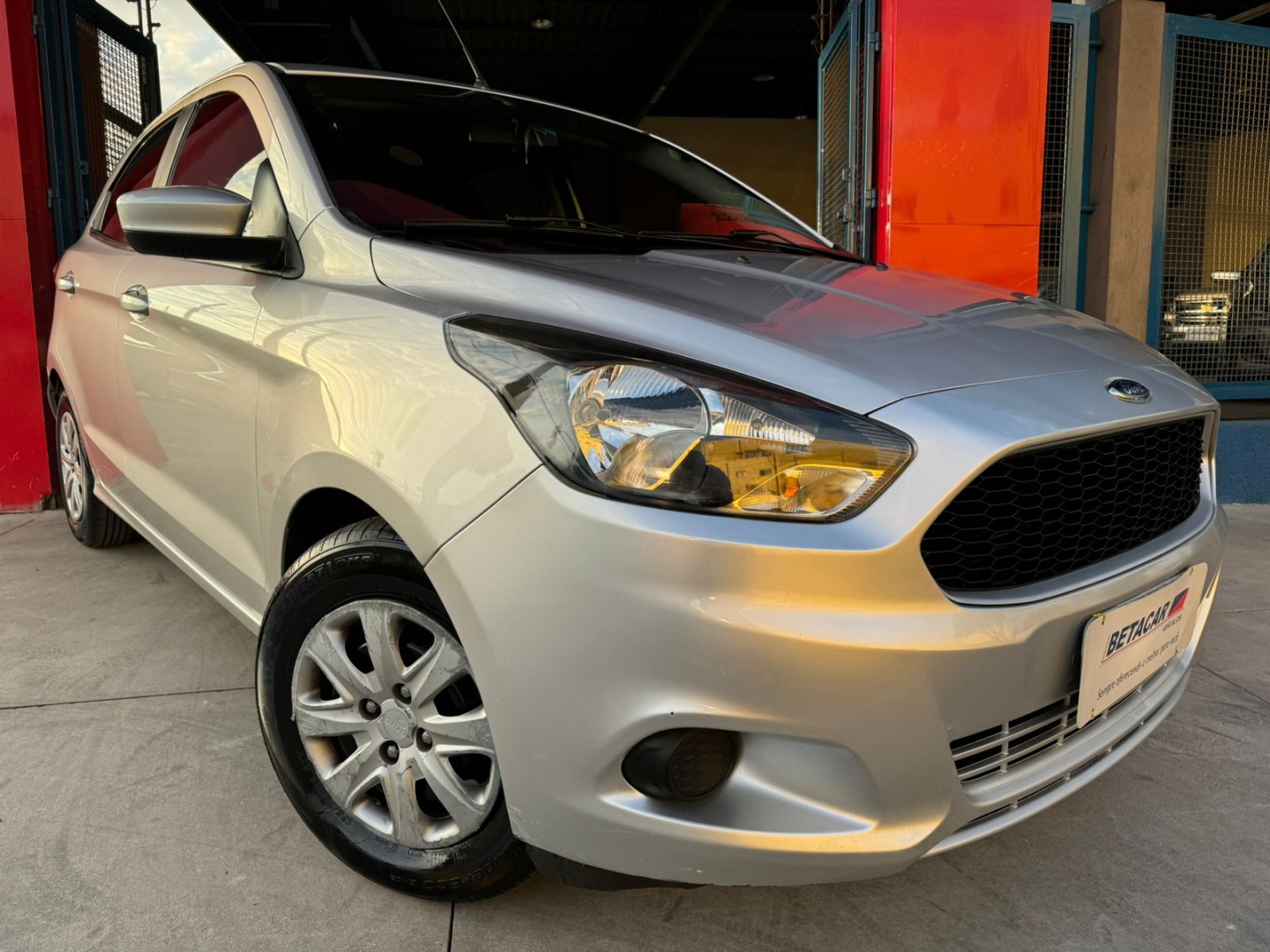 FORD KA