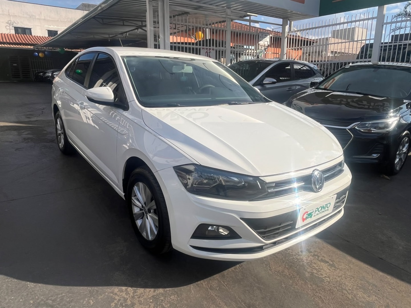 Volkswagen Virtus 1.6 MSI Total Flex Automático - foto 3
