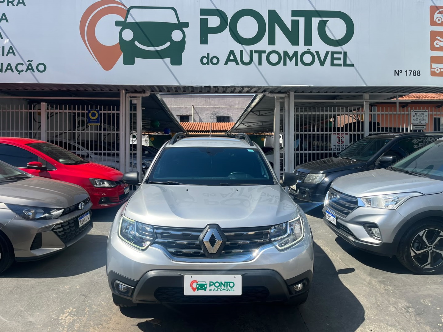 RENAULT DUSTER