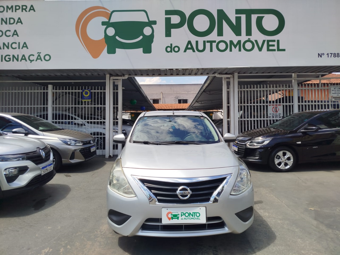 Nissan Versa 2020 à venda