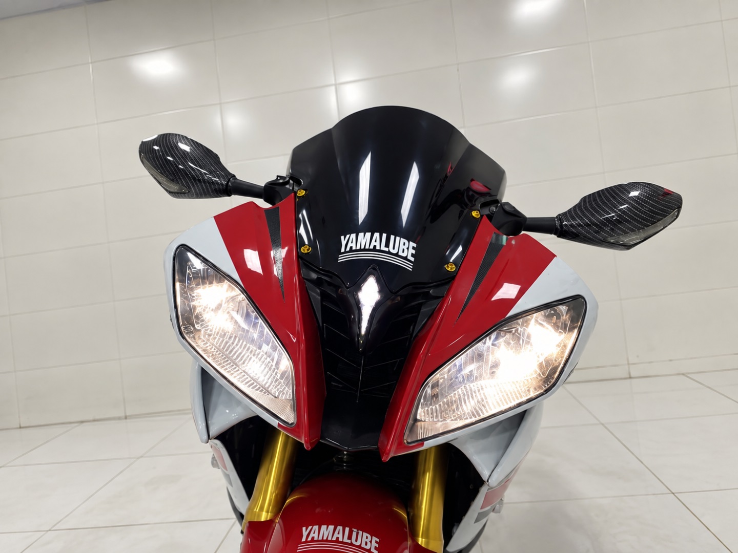 YAMAHA YZF R-6 600