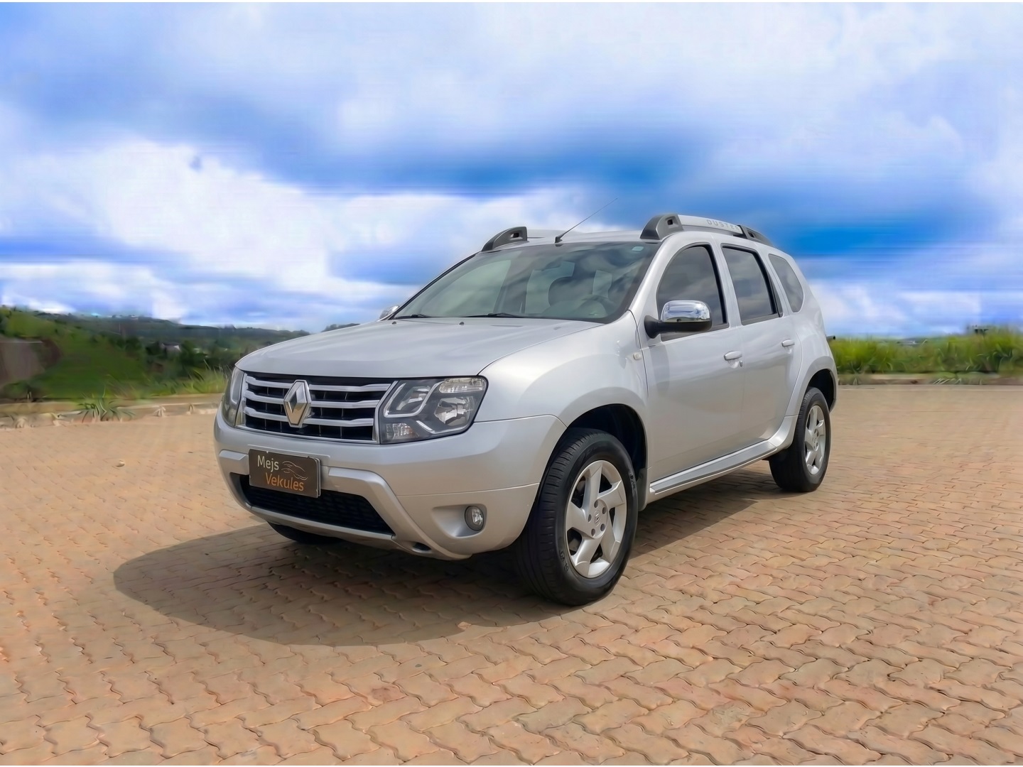 RENAULT DUSTER