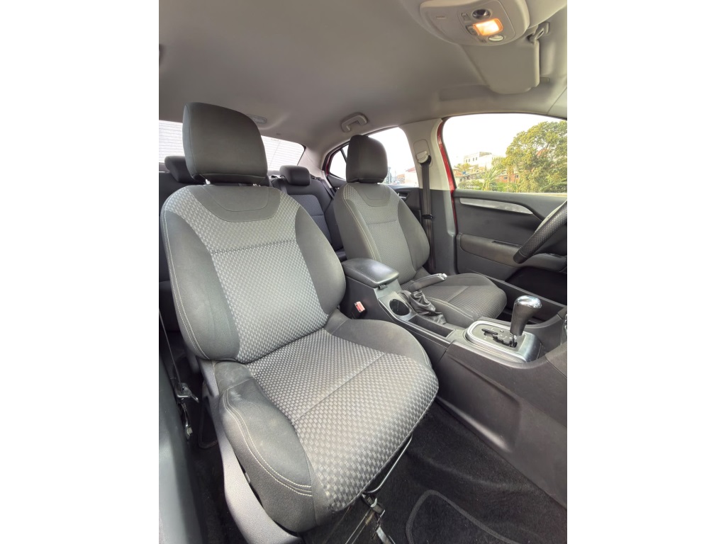 Citroën C4 Lounge Tendance 2.0 Flex 4P Aut. - foto 3