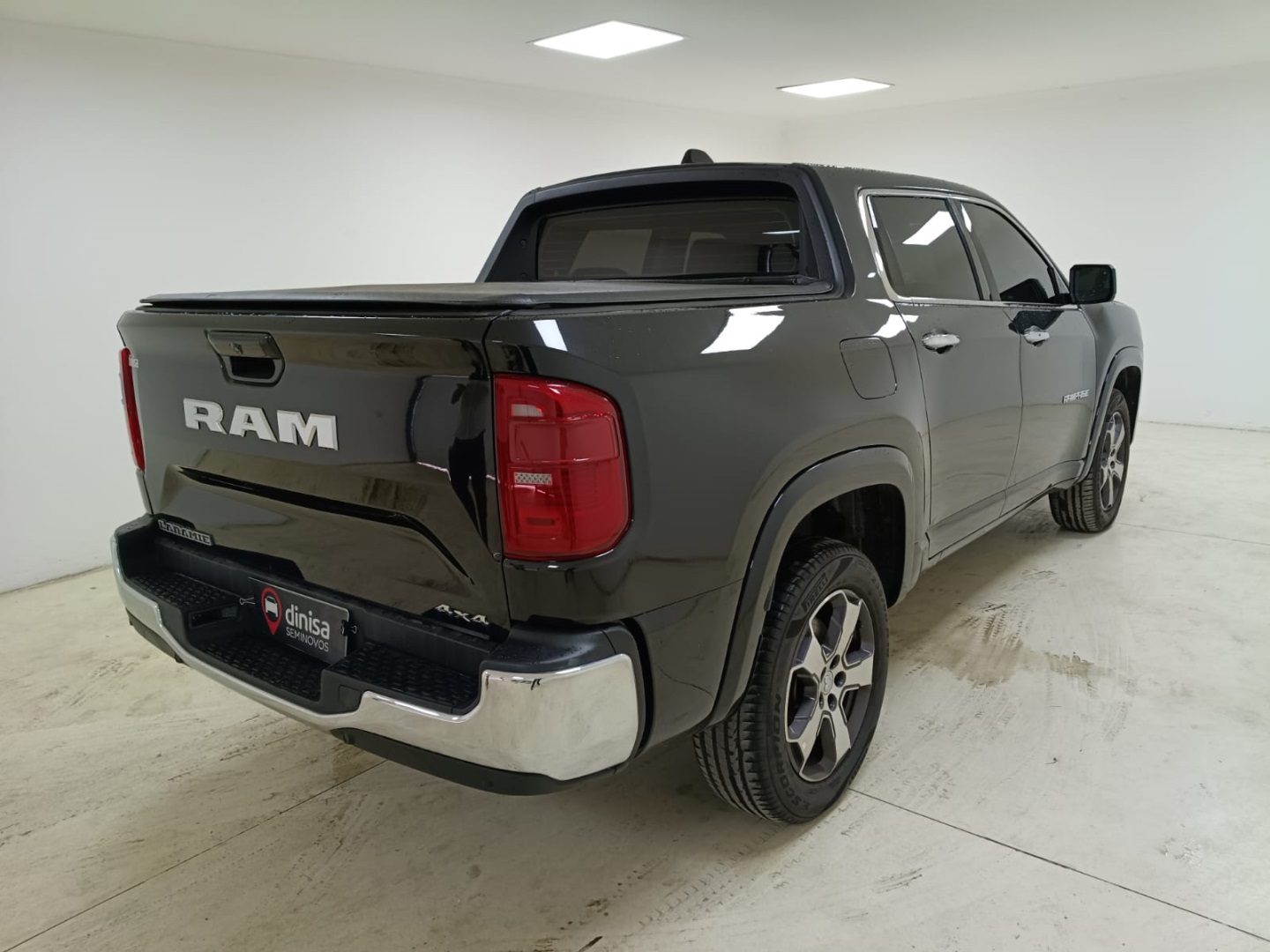 RAMPAGE 2.2 TURBO DIESEL LARAMIE 4X4 AUTOMÁTICO3