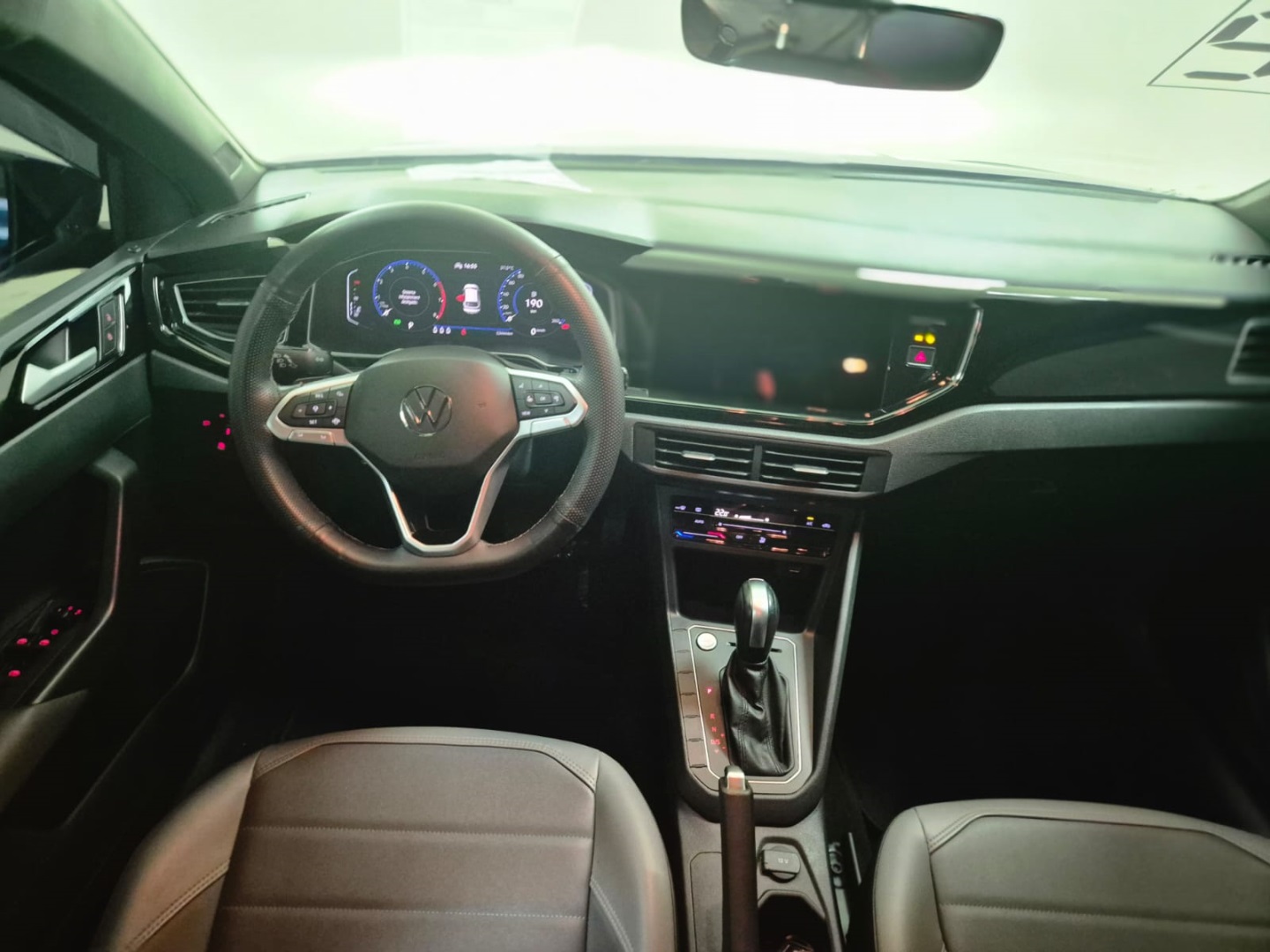 NIVUS 1.0 200 TSI TOTAL FLEX HIGHLINE AUTOMÁTICO6