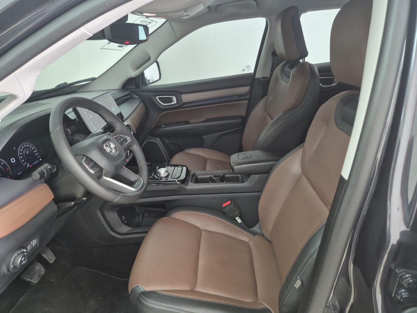 RAMPAGE 2.0 TURBO DIESEL LARAMIE 4X4 AUTOMÁTICO6