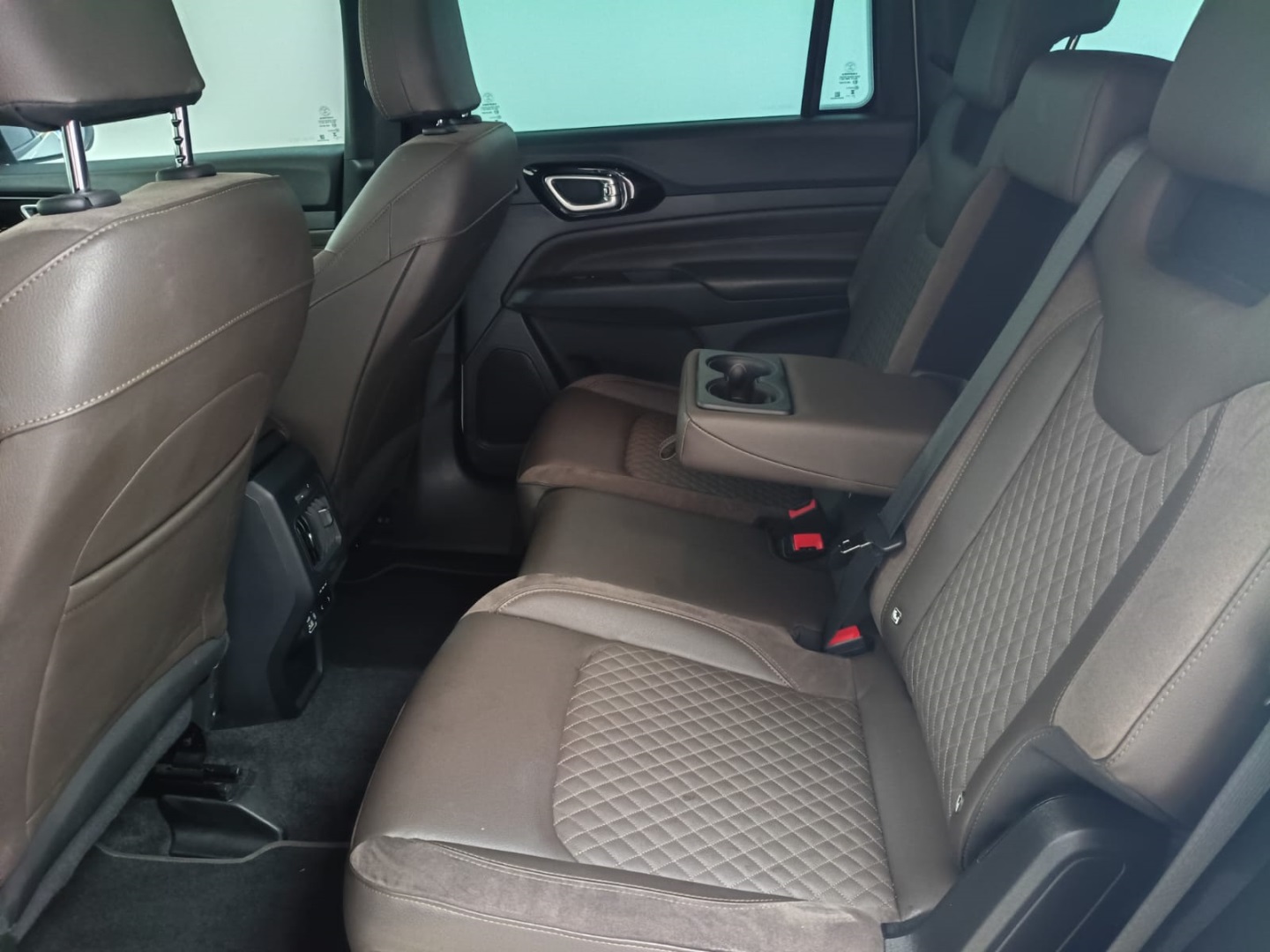COMMANDER 2.2 TURBO DIESEL OVERLAND AT912