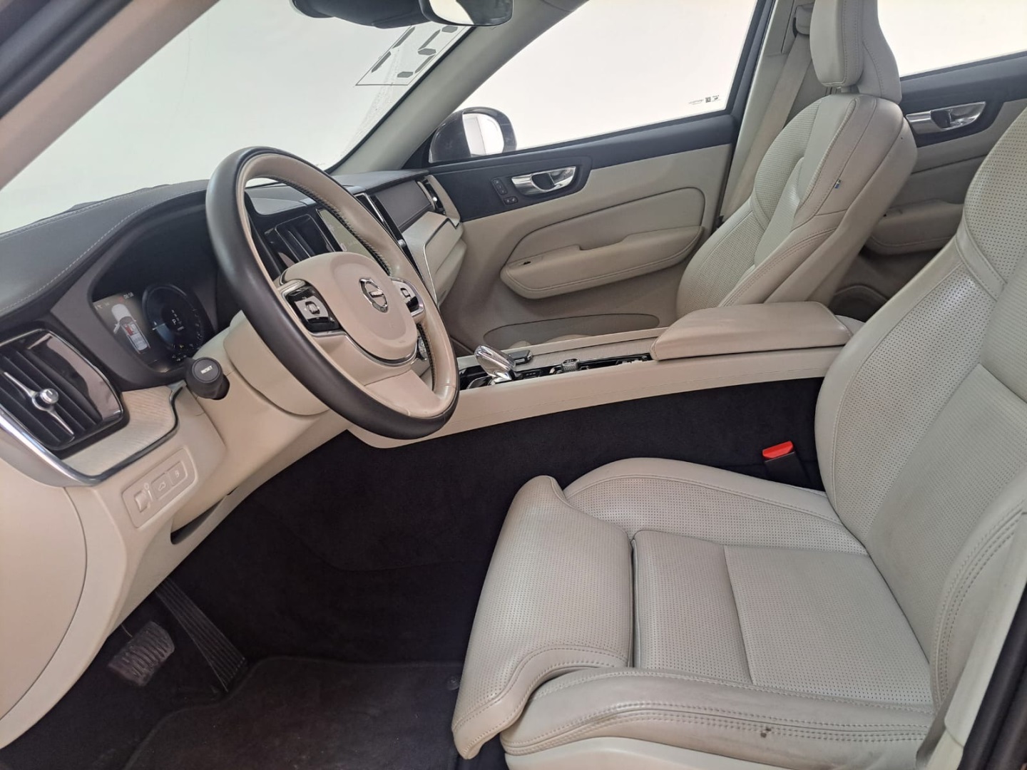 XC60 2.0 T8 HYBRID INSCRIPTION AWD GEARTRONIC9