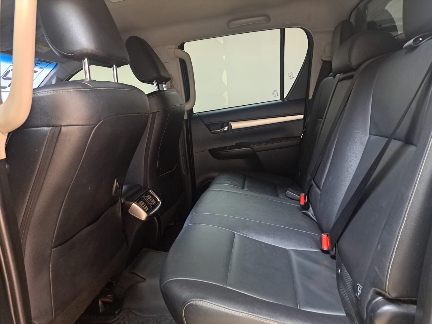 HILUX 2.8 D-4D TURBO DIESEL CD SRV 4X4 AUTOMÁTICO8