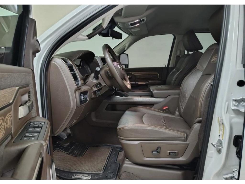 3500 6.7 I6 TURBO DIESEL LIMITED LONGHORN CD 4X4  AUTOMÁTICO8