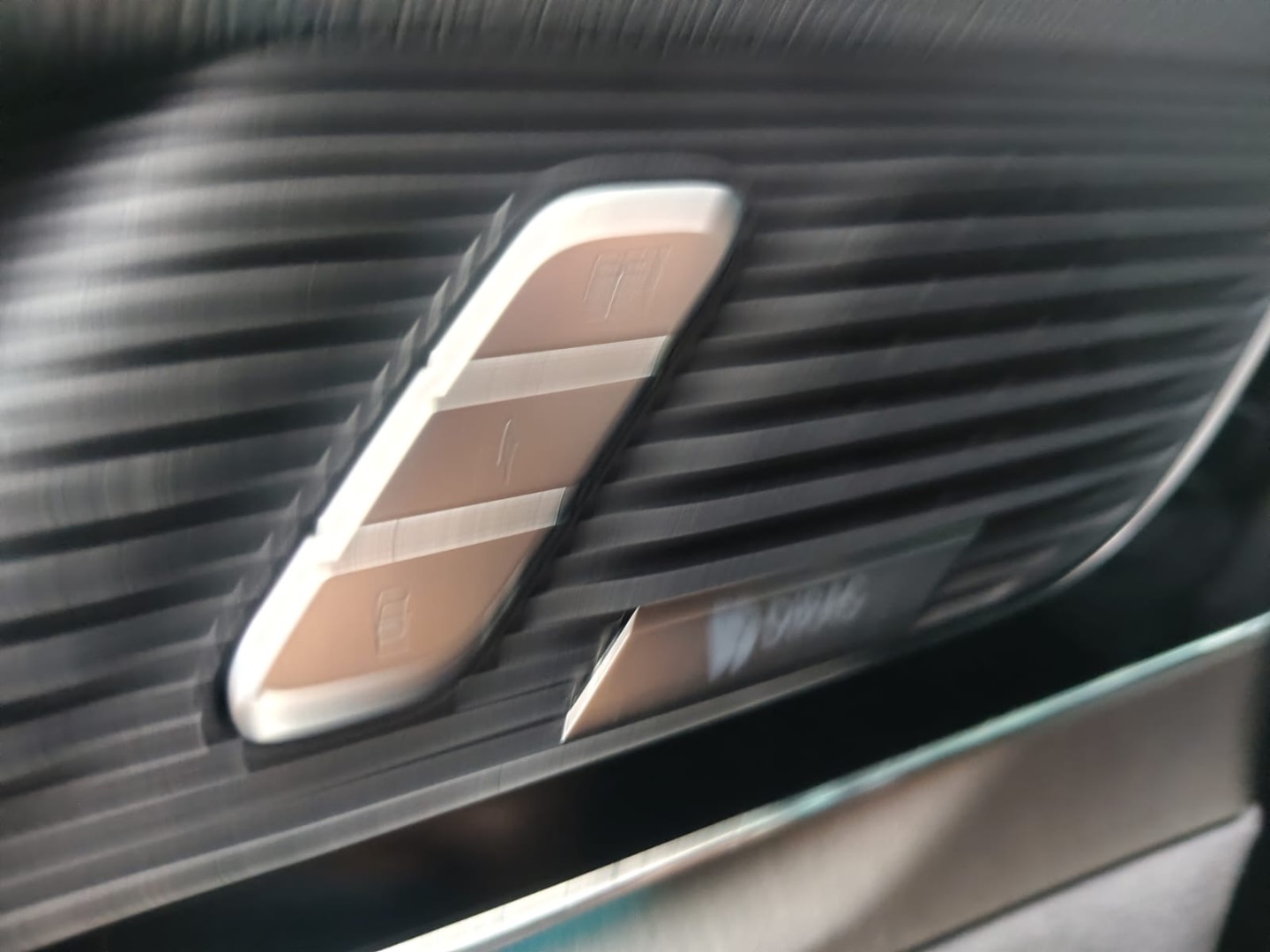TAN ELÉTRICO AWD15