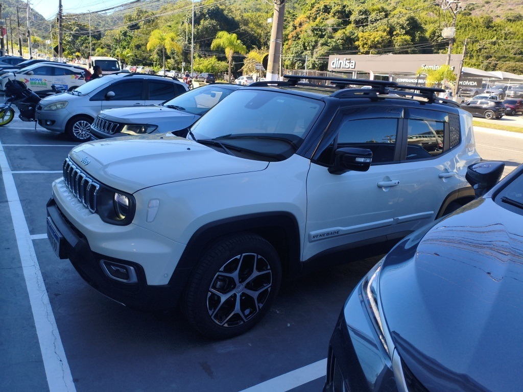 RENEGADE 1.3 T270 TURBO FLEX SAHARA AT61